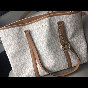 Vanilla MK tote & wallet.